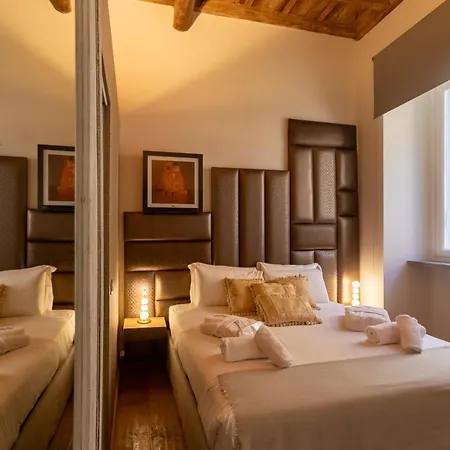 Fontana Di Trevi Luxury Apartment *