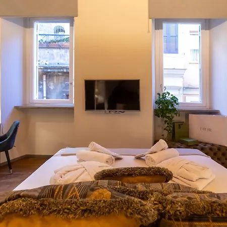 Fontana Di Trevi Luxury Apartment