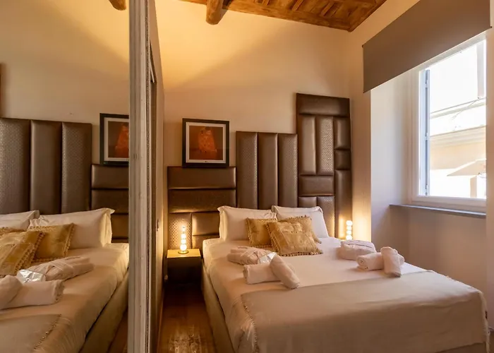 Fontana Di Trevi Luxury Apartamento *